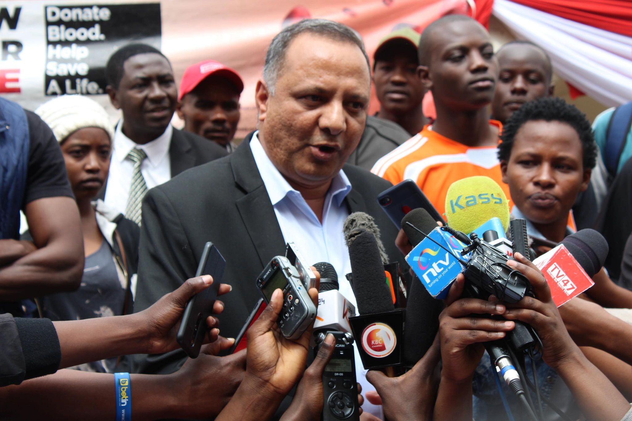 १९२ पटक रक्तदान गर्दा