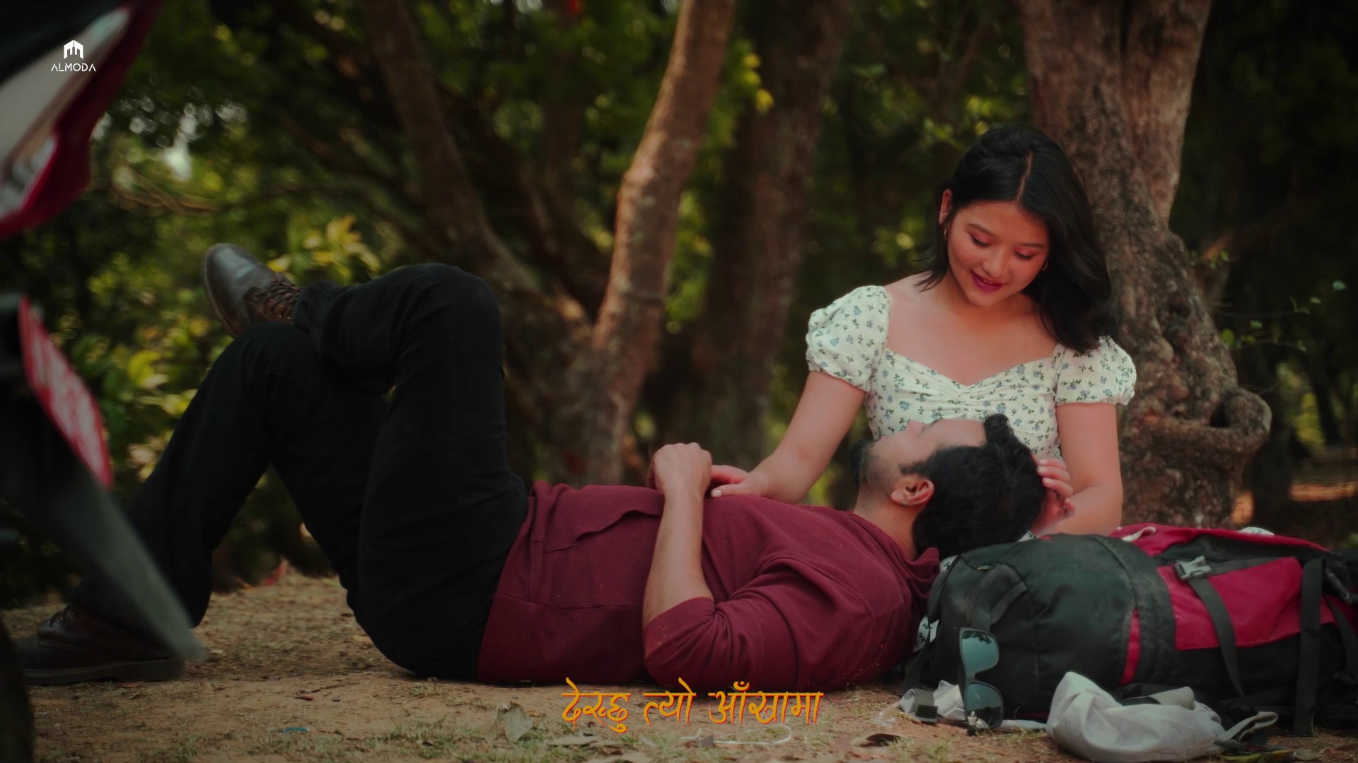 ‘चारकुने रुमाल’को साथमा आए प्रकृति र अल्मोडा (भिडियो)